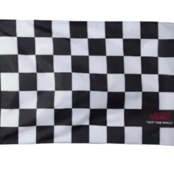 VANS Off The Wall Banner Flag 30 x 48" Skateboard Logo White Black VN000CE6N0A - Picture 1 of 3